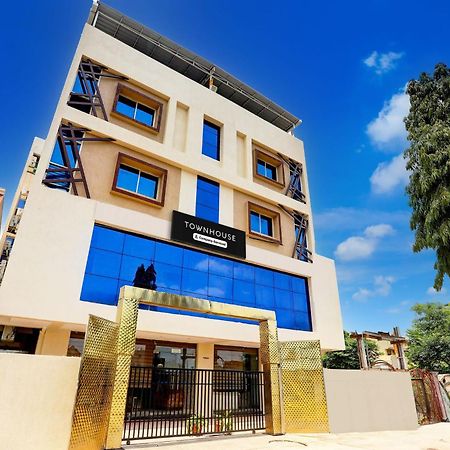 Super Townhouse Hoshangabad Road Near Aashima Mall Samarda Kaliāsot Exterior photo