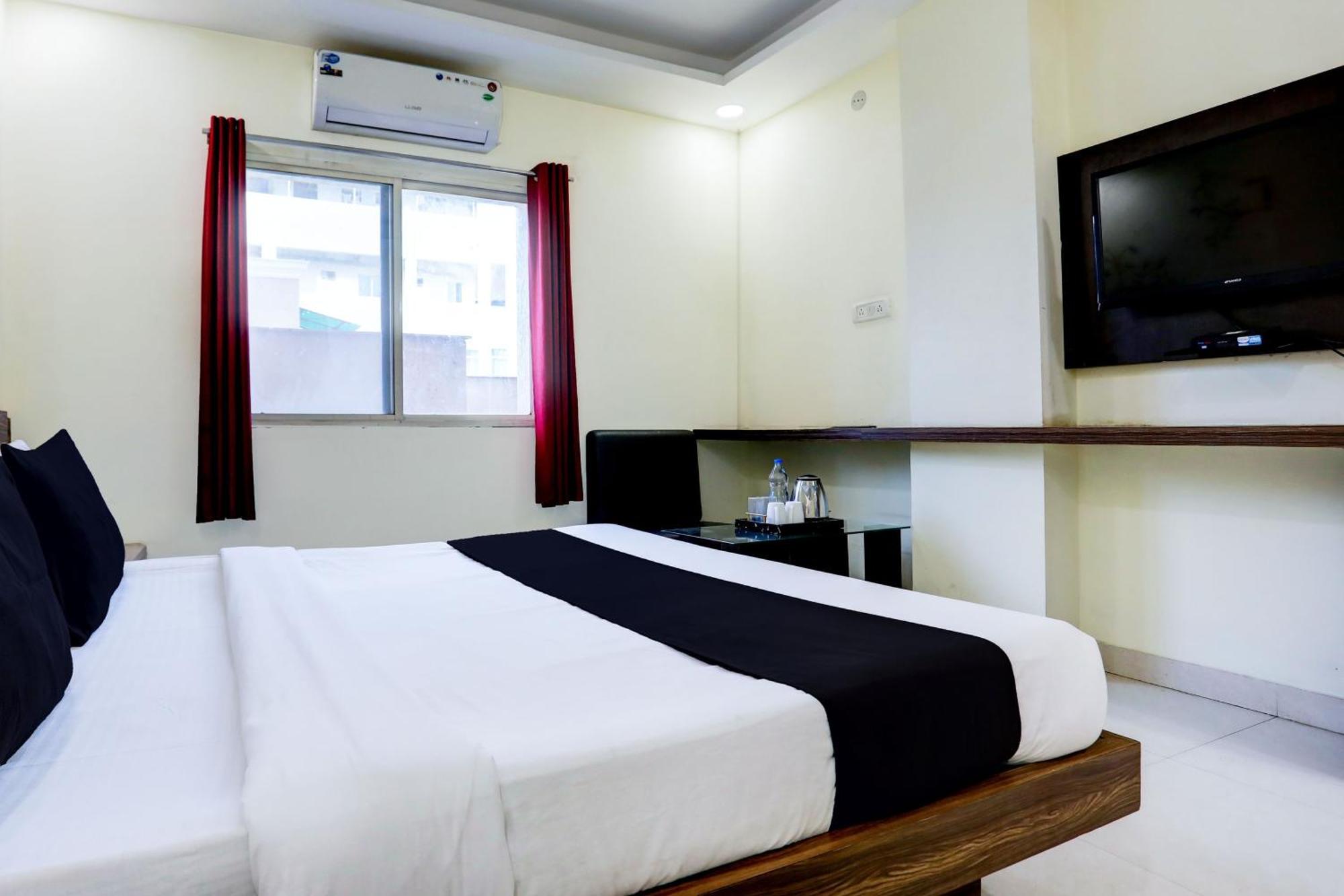 Super Townhouse Hoshangabad Road Near Aashima Mall Samarda Kaliāsot Exterior photo